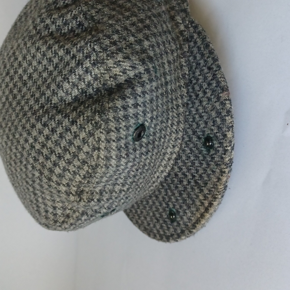 Flat Cap Wool Hat Gray Houndstooth Pattern Made B… - image 7